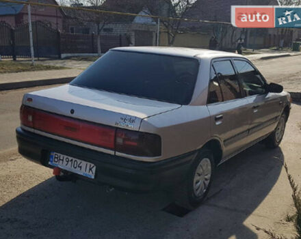 Mazda 323 1992 року - Фото 3 автомобіля