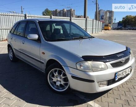 Mazda 323 1999 года