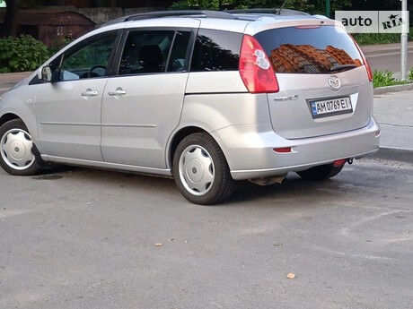 Mazda 5 2008 года