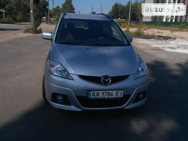 Mazda 5 2010 года