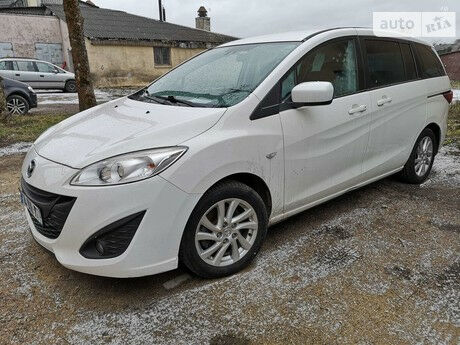 Мазда 5 2011 года Mazda 5 2011 года