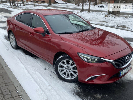 Мазда 6 2015 року Mazda 6 2015 року