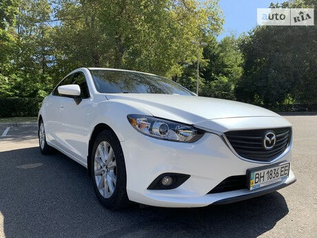 Мазда 6 2013 року Mazda 6 2013 року