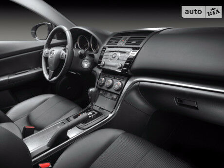 Мазда 6 2016 року Mazda 6 2016 року