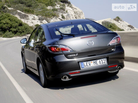 Мазда 6 2012 року Mazda 6 2012 року