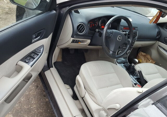 Mazda 6 2005 року