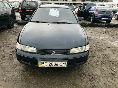Мазда 626 1997 года Mazda 626 1997 года