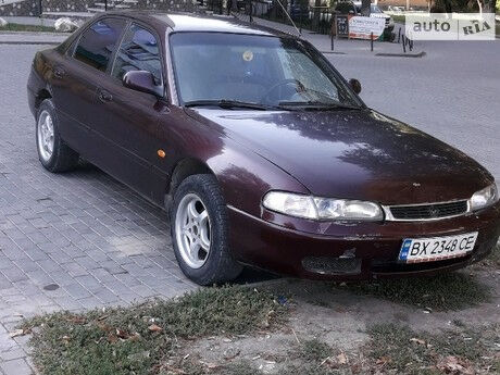 Мазда 626 1993 года Mazda 626 1993 года