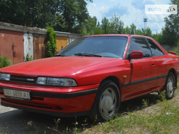 Mazda 626 1988 года