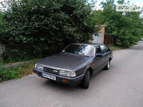 Мазда 626 1986 года Mazda 626 1986 года