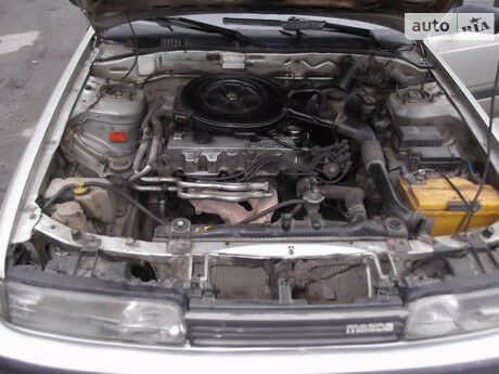 Мазда 626 1993 года Mazda 626 1993 года