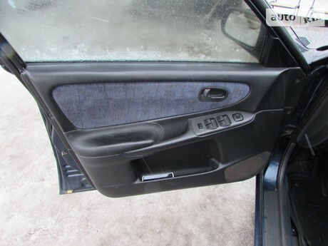 Мазда 626 1983 року Mazda 626 1983 року