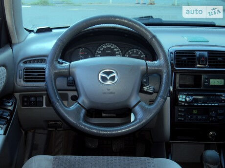 Мазда 626 2001 року Mazda 626 2001 року