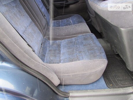 Мазда 626 1991 року Mazda 626 1991 року