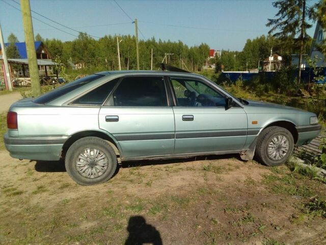 Mazda 626 1988 року