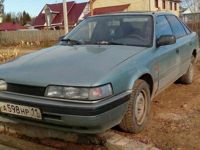 Mazda 626 1988 року
