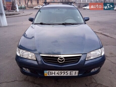 Mazda 626 2000 року