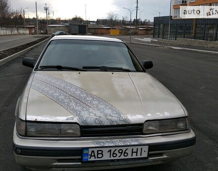 Mazda 626 1989 року