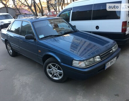 Mazda 626 1990 року