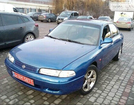 Mazda 626 1993 року