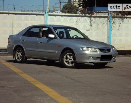 Mazda 626 1989 года