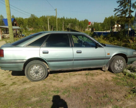 Mazda 626 1988 года