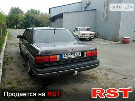 Mazda 929 1990 года