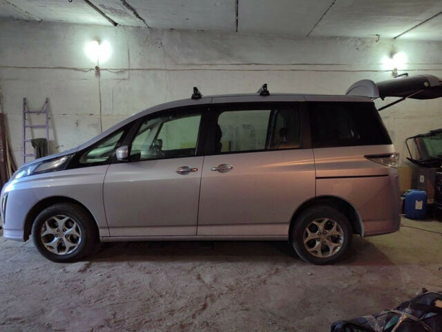 Mazda Biante 2008 года