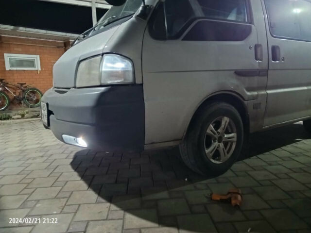 Mazda Bongo 2003 року