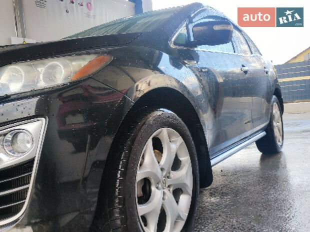 Mazda CX-7 2011 року