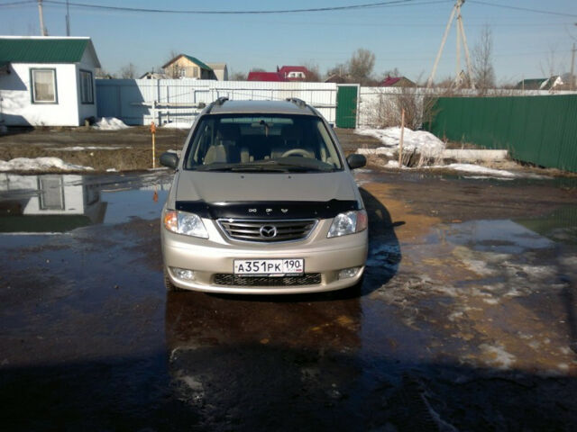 Mazda MPV 2001 года