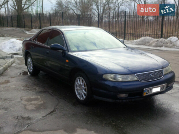 Мазда МС-8 1996 года Mazda MS-8 1996 года