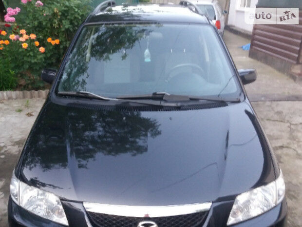 Мазда Премаси 2004 года Mazda Premacy 2004 года