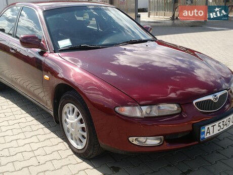 Мазда Кседос 6 1999 року Mazda Xedos 6 1999 року