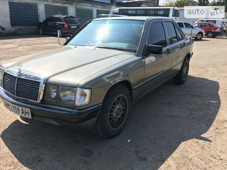 Mercedes-Benz 190 1988 года