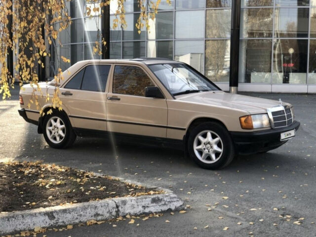 Mercedes-Benz 190 1984 года