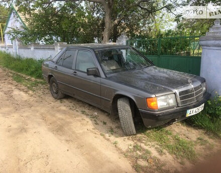 Mercedes-Benz 190 1988 года