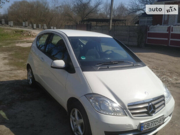 Мерседес А 160 2008 года Mercedes-Benz A 160 2008 года