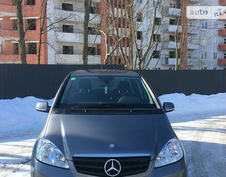 Mercedes-Benz A 160 2011 року