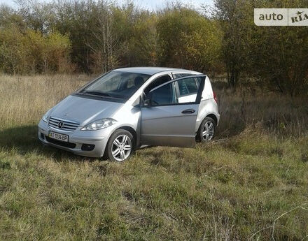 Фото на відгук з оцінкою 4.6   про авто Mercedes-Benz A 170 2006 року випуску від автора “Ігор” з текстом: Висока посадка, оглядовість, маневровість, економічність на ГБО 100 грн/100 км. Ціна обслуговуван...