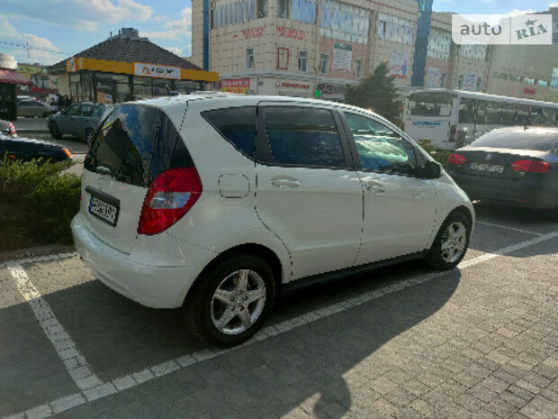 Mercedes-Benz A 180 2012 года