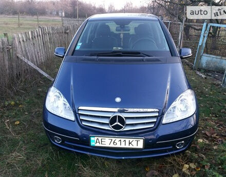 Mercedes-Benz A 180 2011 года