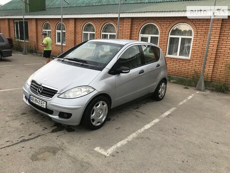 Мерседес А 200 2005 года Mercedes-Benz A 200 2005 года