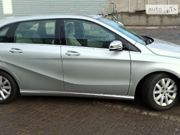 Mercedes-Benz B 180 2012 года