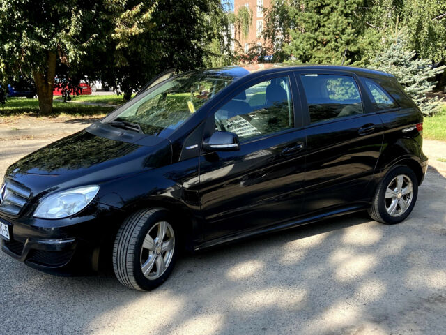 Mercedes-Benz B-Class 2010 года