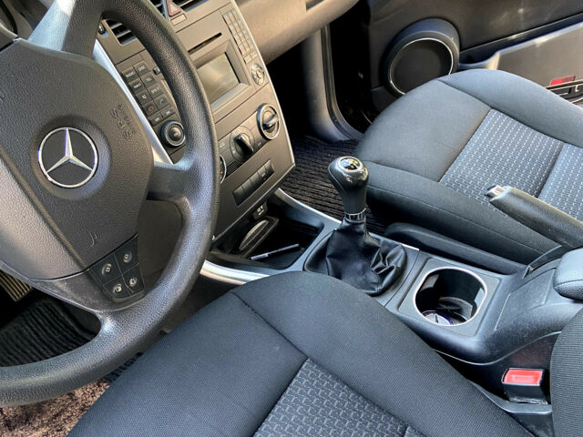 Mercedes-Benz B-Class 2010 года