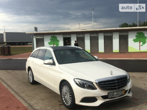 Mercedes-Benz C 200 2014 року