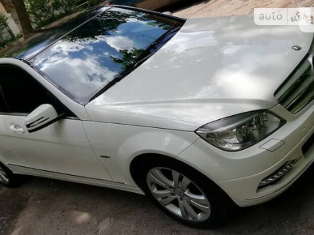 Mercedes-Benz C 200 2010 года