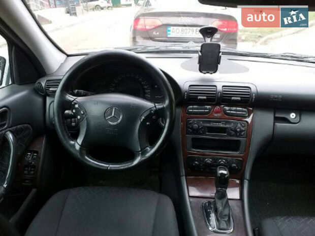 Mercedes-Benz C 200 2000 года