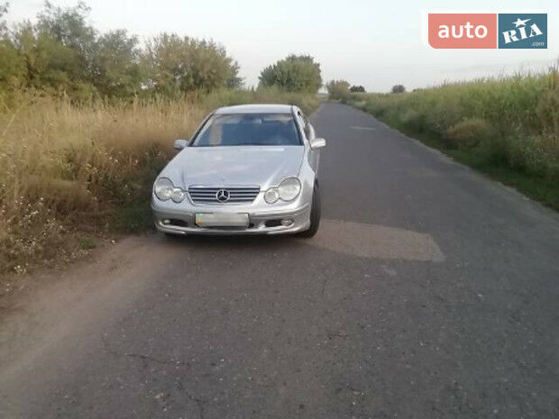 Mercedes-Benz C 200 2002 года